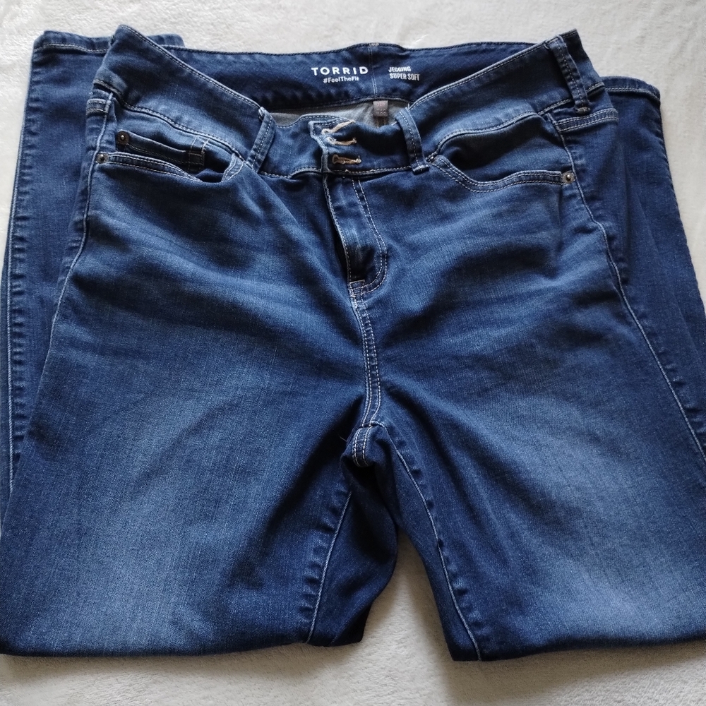 Torrid feel the fit jeggings